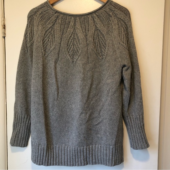 Delicate Leaf Detail Sweater - Picture 5 of 6